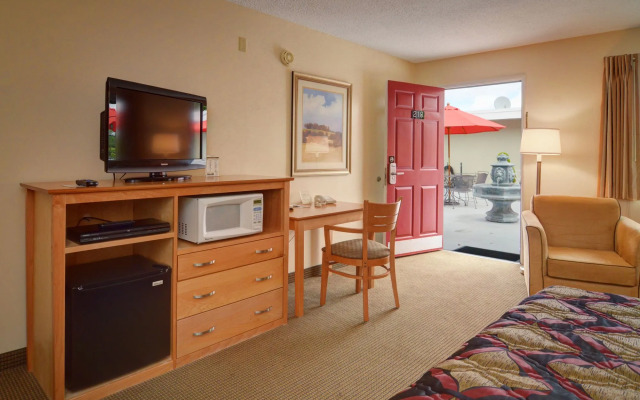 Campus Inn & Suites Eugene Downtown