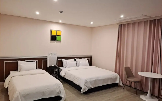 Cheonan Grace Hotel
