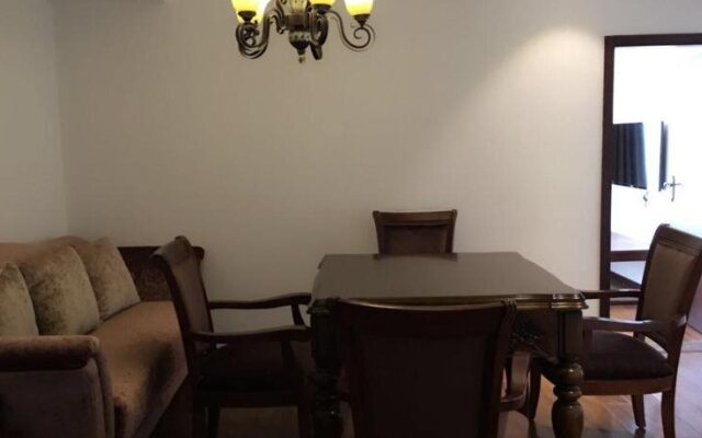 James Joyce Coffetel (Chengdu Wuhou Overpass Subway station)
