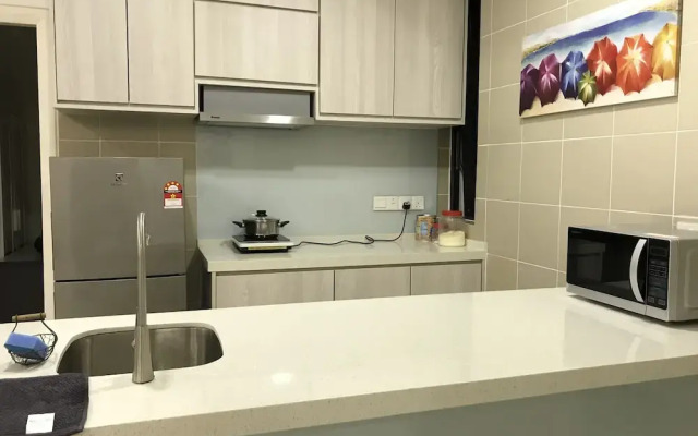 Charming Suite at Sunway and PJ