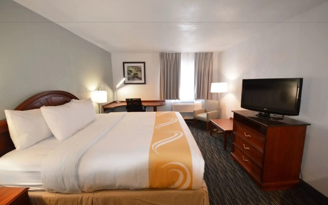 Quality Inn Alexis Rd
