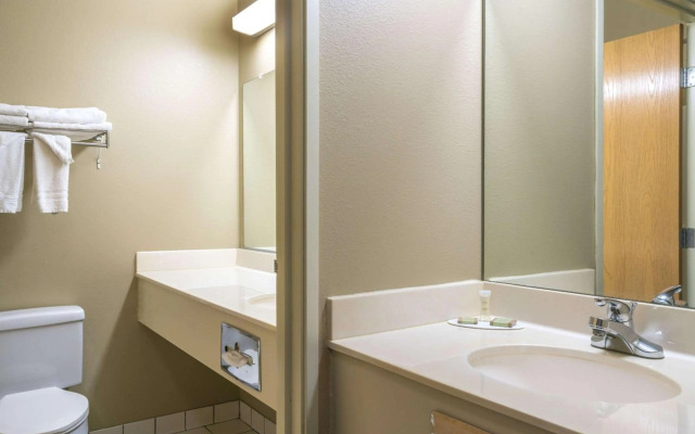 Country Inn & Suites by Radisson, Ashland - Hanover, VA