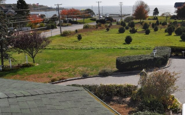 A Victorian on the Bay Bed and Breakfast