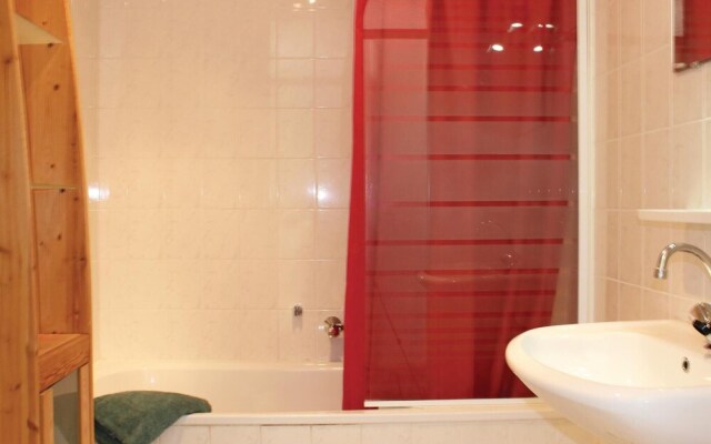 Awesome Home in Lunteren With 4 Bedrooms, Wifi and Sauna