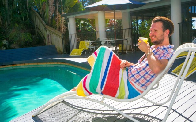 Rainbow Bay Backpackers