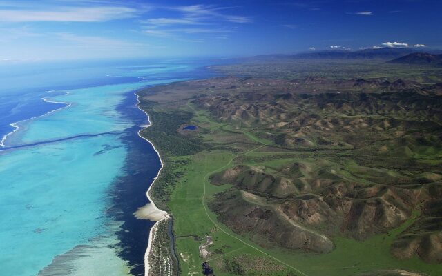 Sheraton New Caledonia Deva Spa & Golf Resort