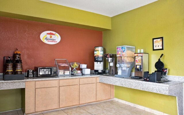 Red Lion Inn & Suites IAH Airport East