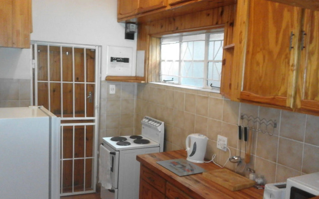 Suburbian Lodge