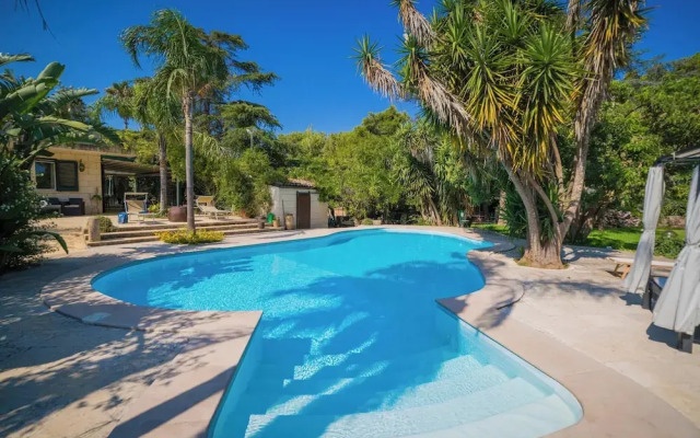 Villa Civico 32 Near The Sea With Pool