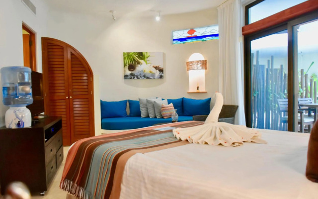 Playa Palms Beach Hotel