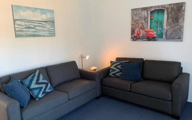 Mollymook Aquarius Apartments