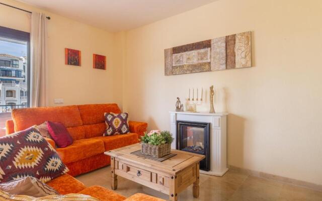2261-Superb apt on the beach, on Duquesa harbour