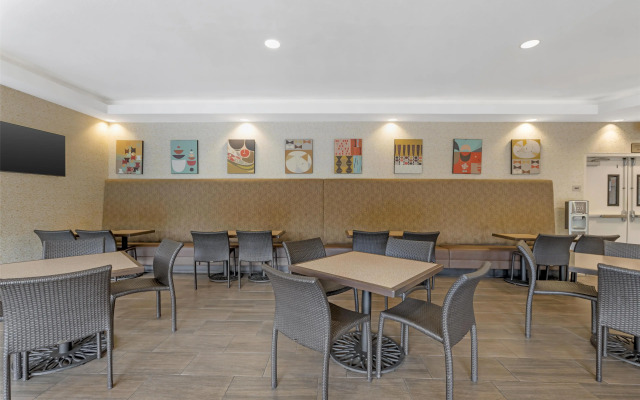 Best Western Plus Anaheim Inn