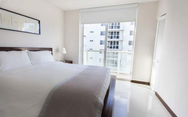 Roami at Habitat Brickell