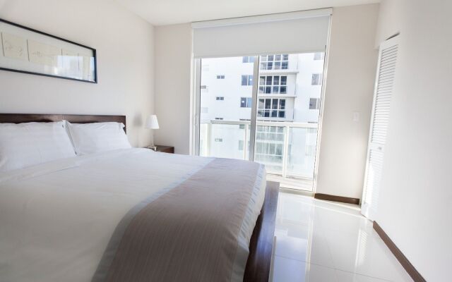 Roami at Habitat Brickell