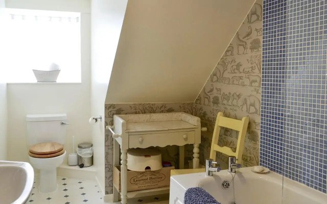 Hume Orchard Steading