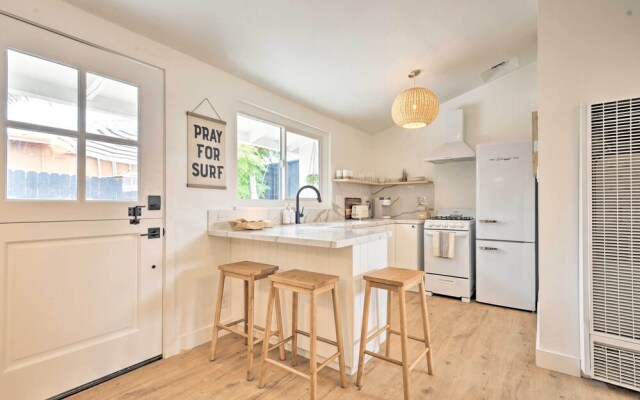 Chic & Central Ventura Home - Walk to Beach!