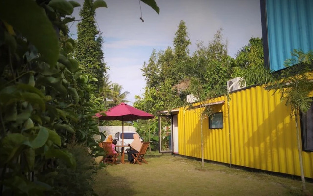 Aviano Syariah Backpacker Hotel