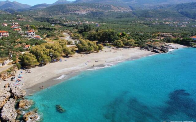 Mani Seaview Villa Lida Luxury Close to the Beach