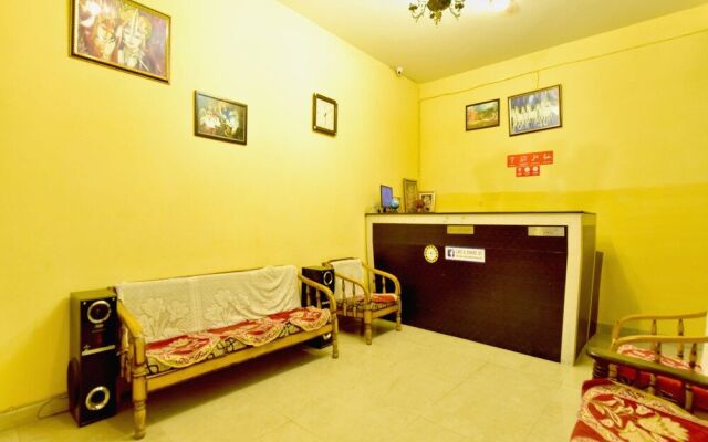 OYO 18411 Hotel Aarya