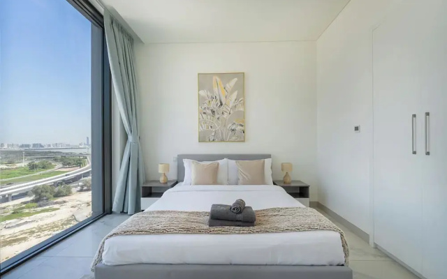 Marco Polo - Stunning 2BR with Burj View, Spacious Gym & Pool