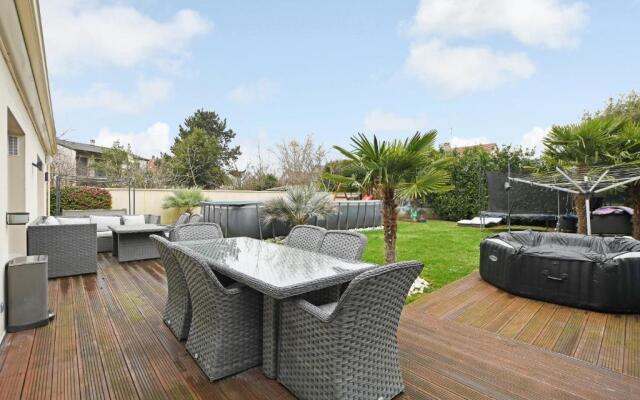 CMG Superbe maison 3BDR w jardin - 25 minutes de Paris