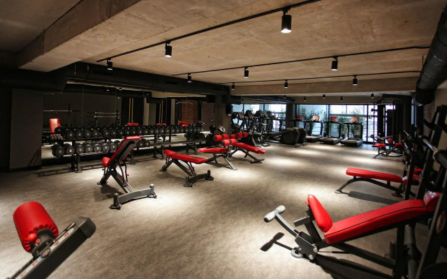 L.M Club Hotel