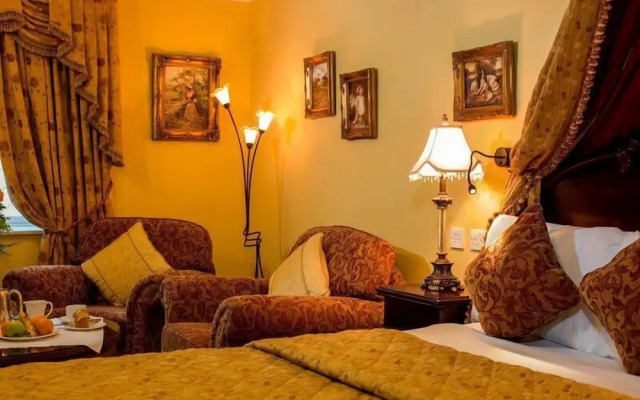 Earls Court House Hotel