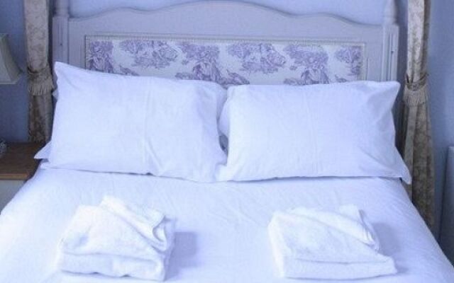 Diana Lodge Bed and Breakfast