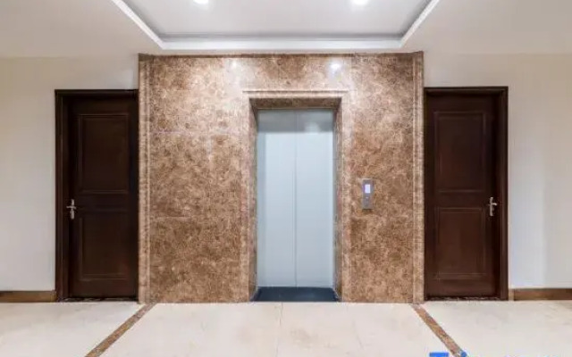 Wanfu Building Hotel (Beisheng Plaza Branch of Urumqi High-Speed Railway Station)