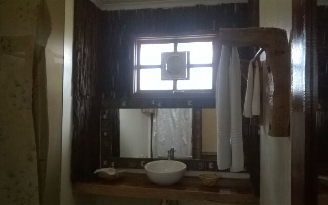 Weru Weru River Lodge