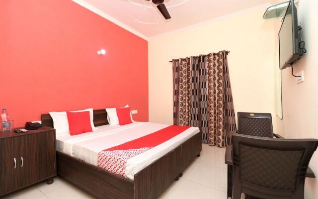 OYO 27670 Ts Hotel