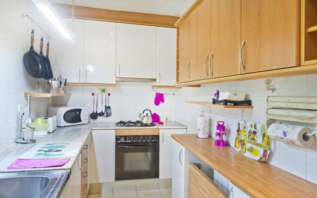 Casa entre mar y montaña