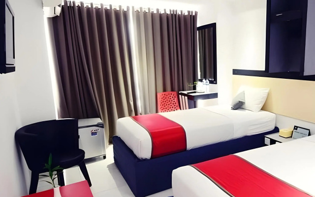 OYO 1318 Hotel Prince Boulevard
