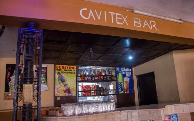 Cavitex Hotel & Suites