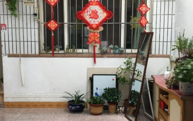 Ningrun Hostel