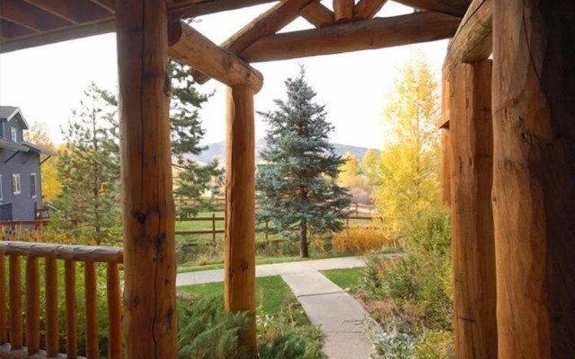 Saddle Creek Townhomes by Pioneer Ridge Management