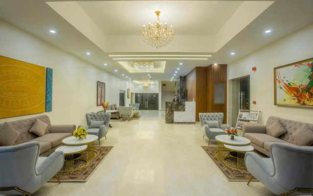 Hotel Luxe Opera NH8 - 7km from IGI Delhi Airport