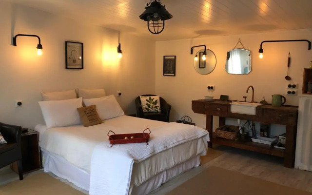 Beautiful Bungalow CBD