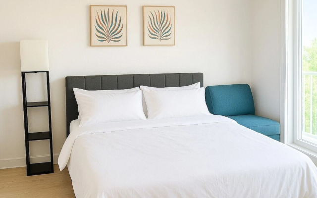 Modern 1BR 1BA Apartment