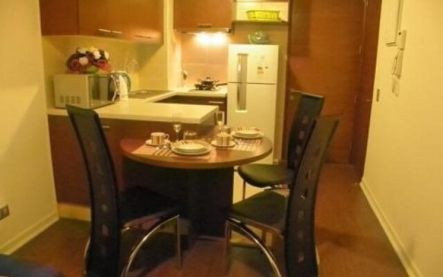 YQ Santiago Suites