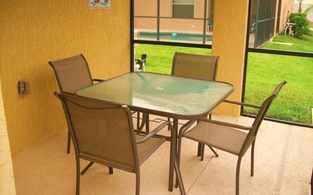 Private Pool ! 3 Bedroom Home by Redawning