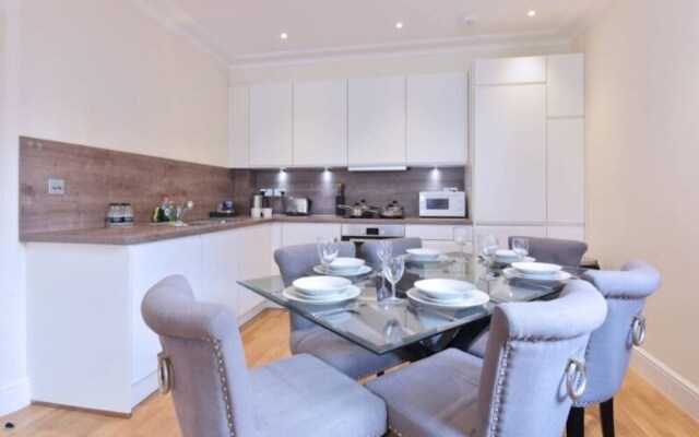 Luxurious 3 Double Bedroom Apartment Hammersmith