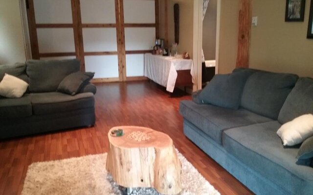 Beaver Hut Bed And Breakfast