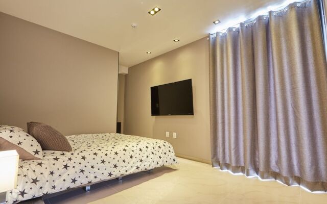 Haru Hotel & Guesthouse - Hostel