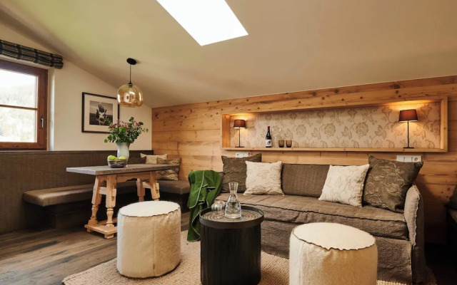 Serviced Luxury Chalet Evi