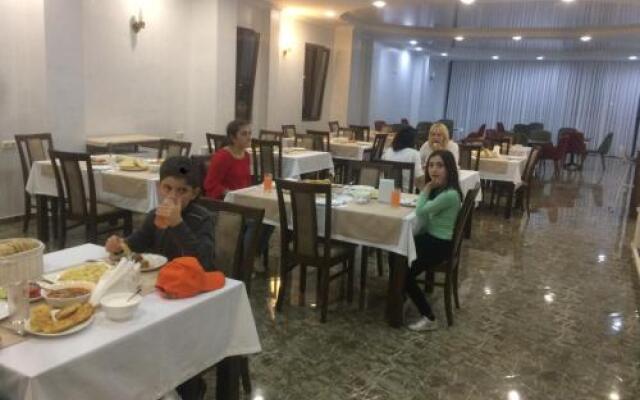 Hotel Batumi Palace