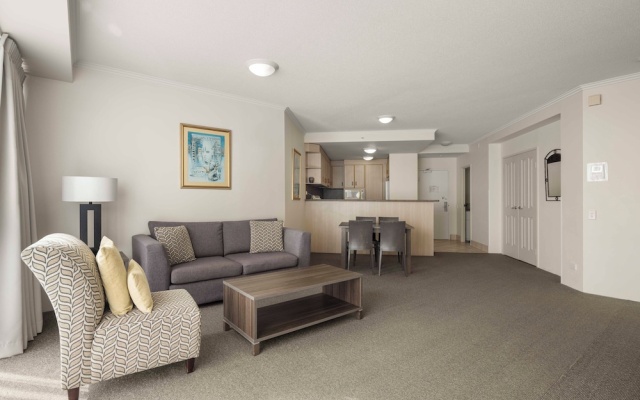 1BR Ocean View Apartment - Sun City 2303 – Guest Rooms – Gold Coast