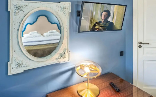 Апартаменты друзей на Мойке 40