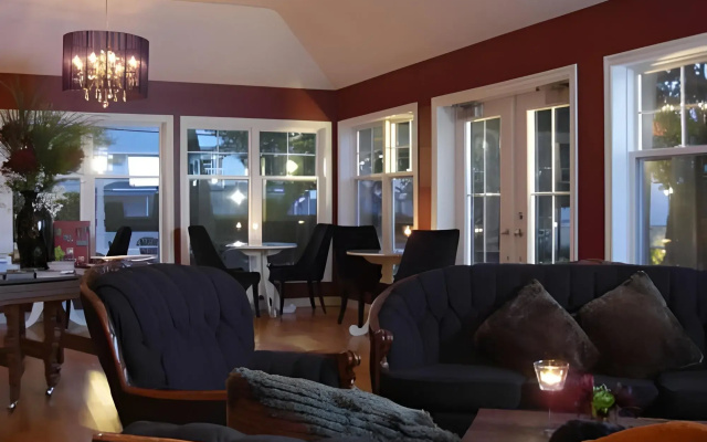Manoir Becancourt Hotel